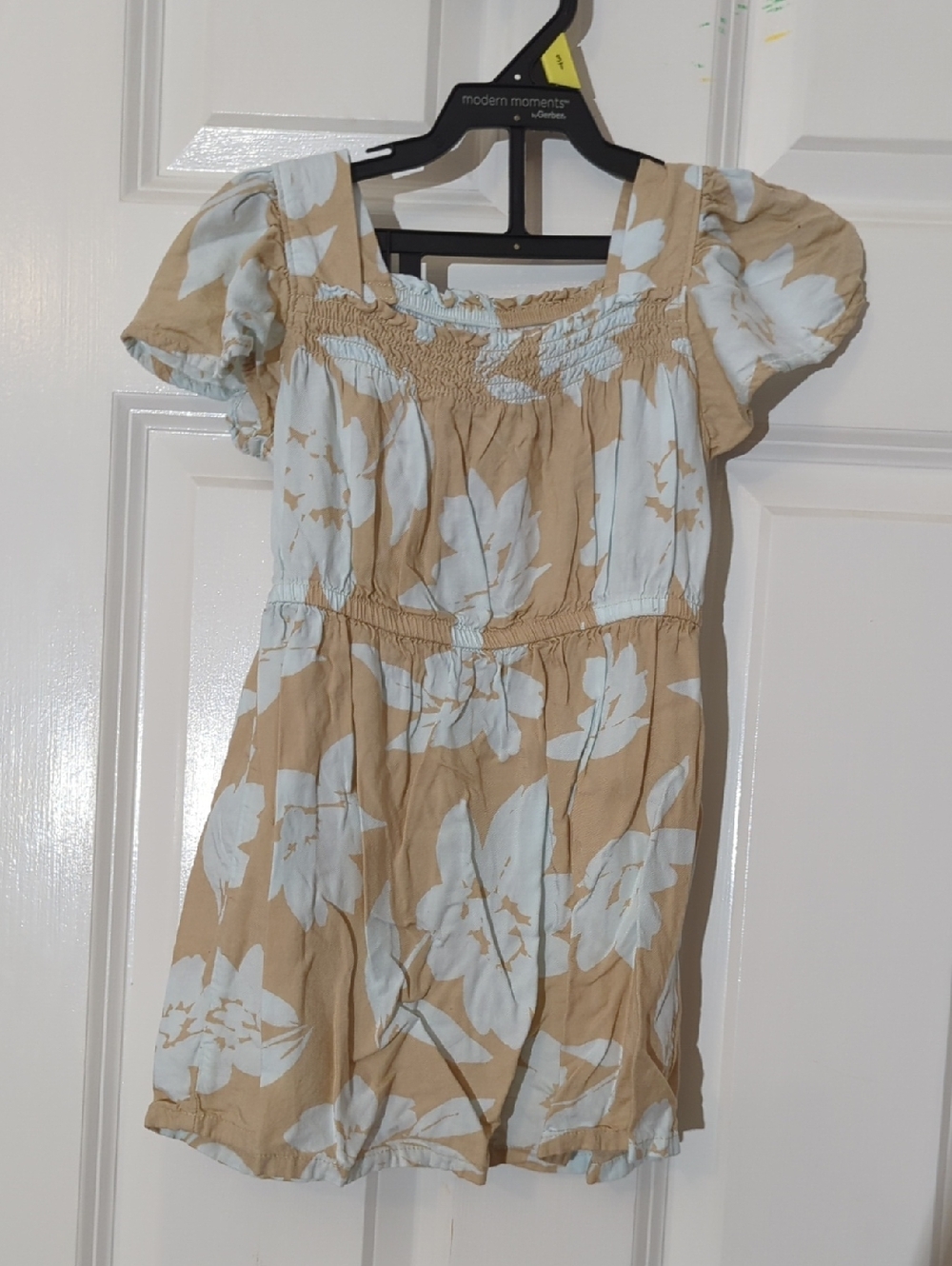 Girls' 3T Tan & White Floral Puff-Sleeve Dress